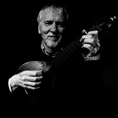 Rob Guittar bw 320x320